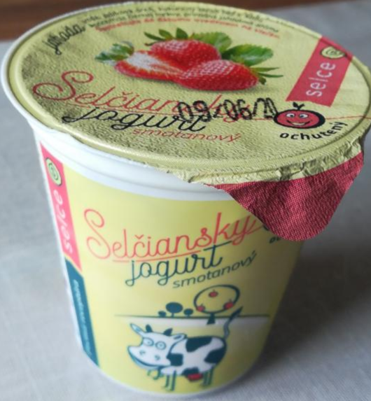Fotografie - Selčiansky jogurt smotanový jahoda