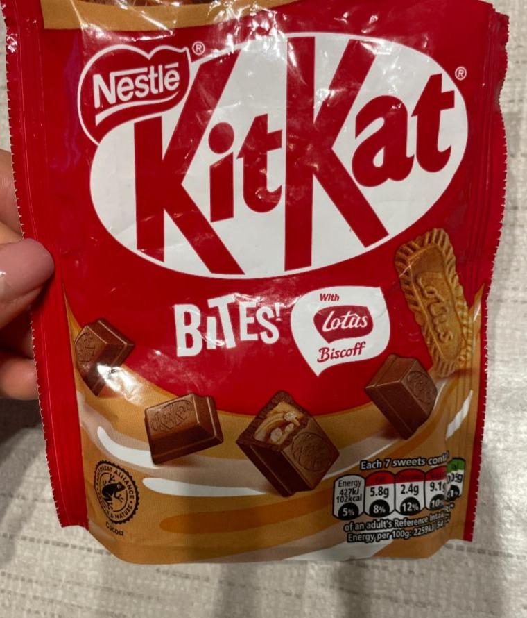 Fotografie - Kit Kat Bites with Lotus Biscoff