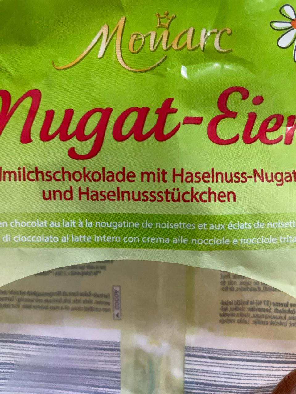 Fotografie - nugat-eier mit haselnuss monarc