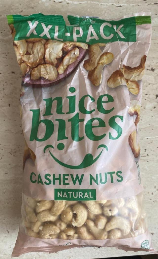 Fotografie - Cashew Nuts Natural Nice Bites