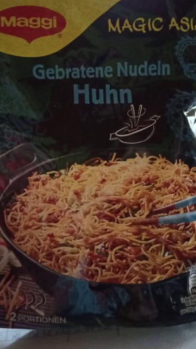 Fotografie - Gebratene nudeln huhn Maggi