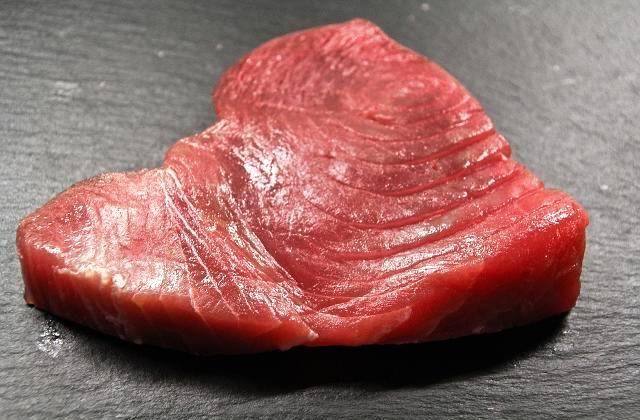 Fotografie - steak z tuniaka