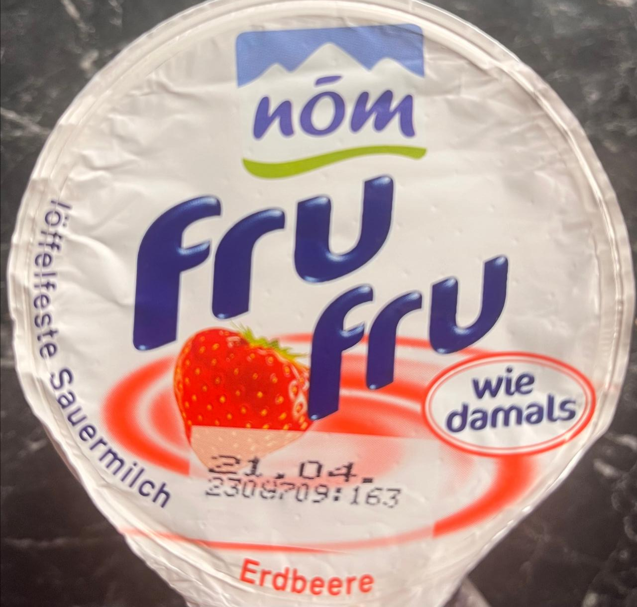 Fotografie - Fru Fru Erdbeere Nom