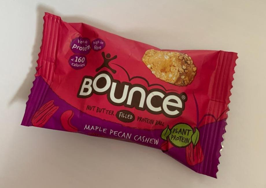 Fotografie - Bounce Nut butter filled protein ball Maple pecan cashew