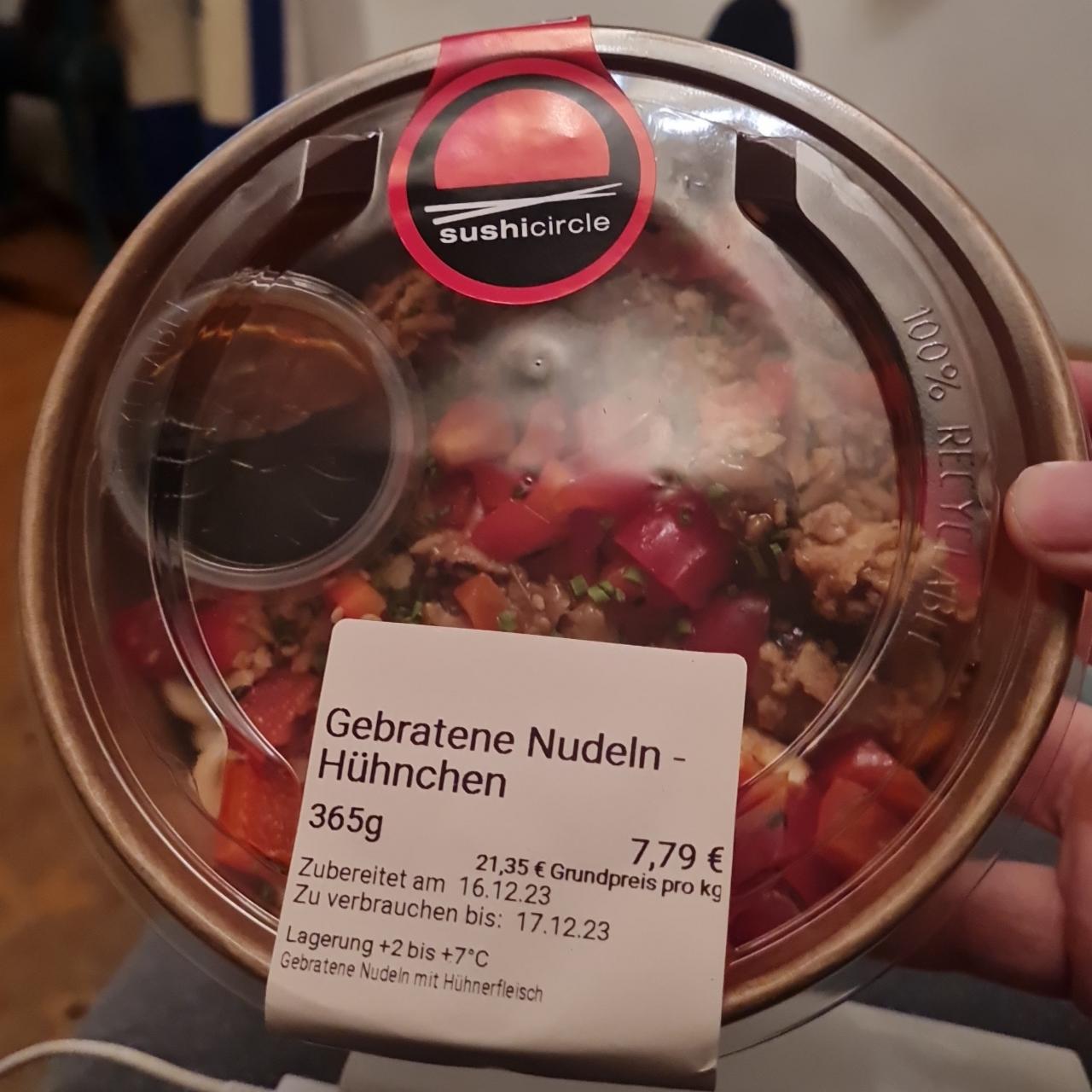 Fotografie - Gebratene Nudeln Hünchen SushiCircle