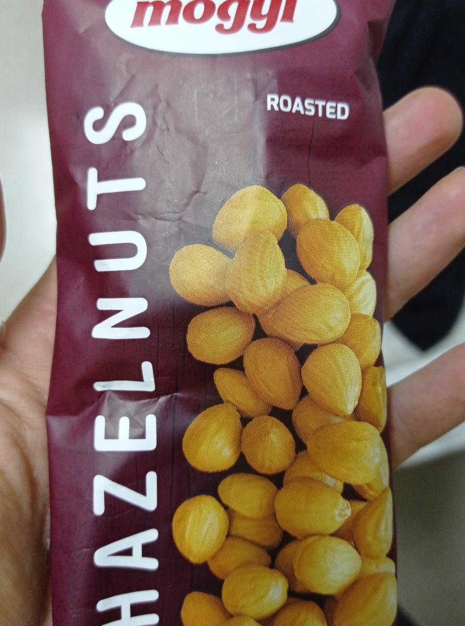 Fotografie - Hazelnuts roasted mogyi