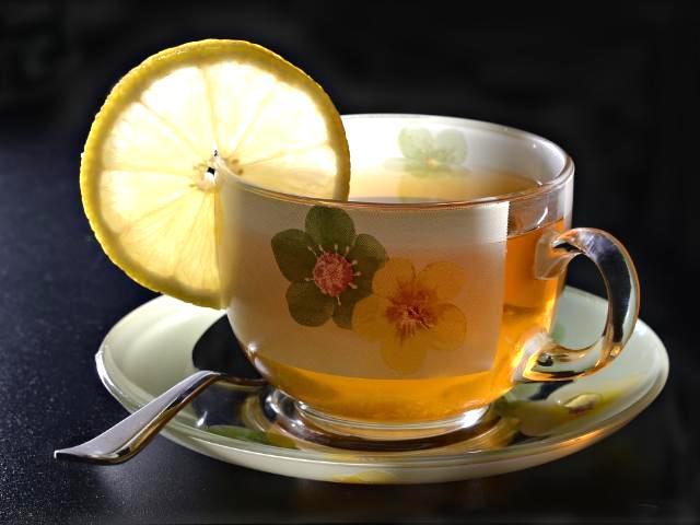 Fotografie - čaj čierny s citrónom