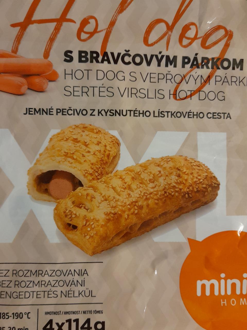 Fotografie - hot dog s bravčovým párkom minit