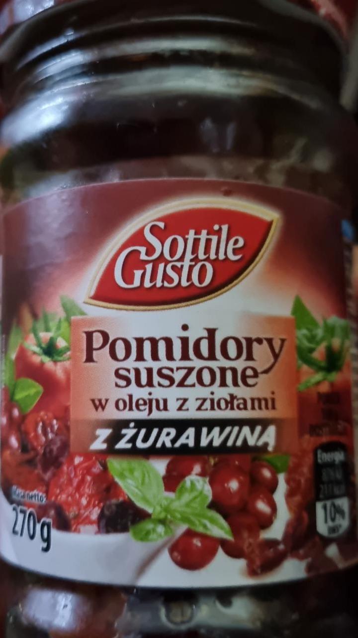 Fotografie - Pomidory suszone w oleju z ziołami z żurawiną Sottile Gusto