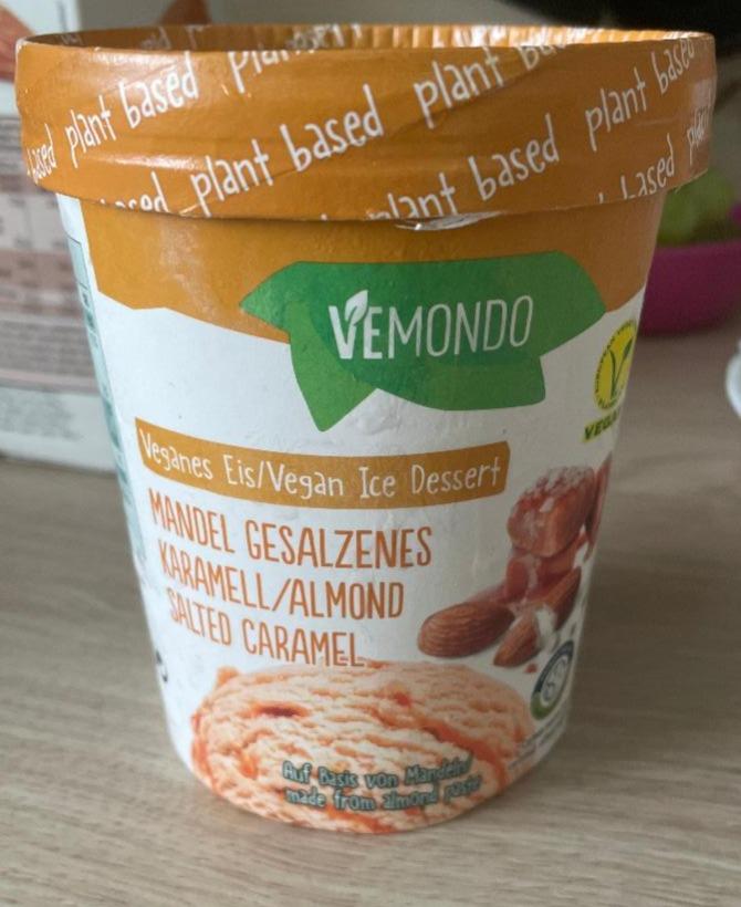 Fotografie - Vegan Ice dessert Almond Salted caramel Vemondo