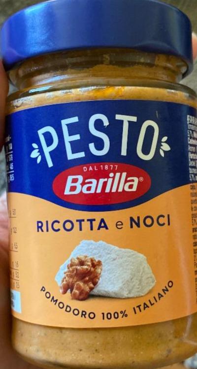 Fotografie - pesto ricotta e noci