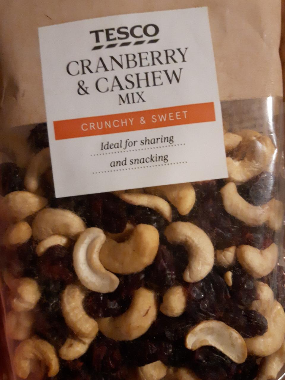 Fotografie - Cranberry & Cashew Mix Tesco