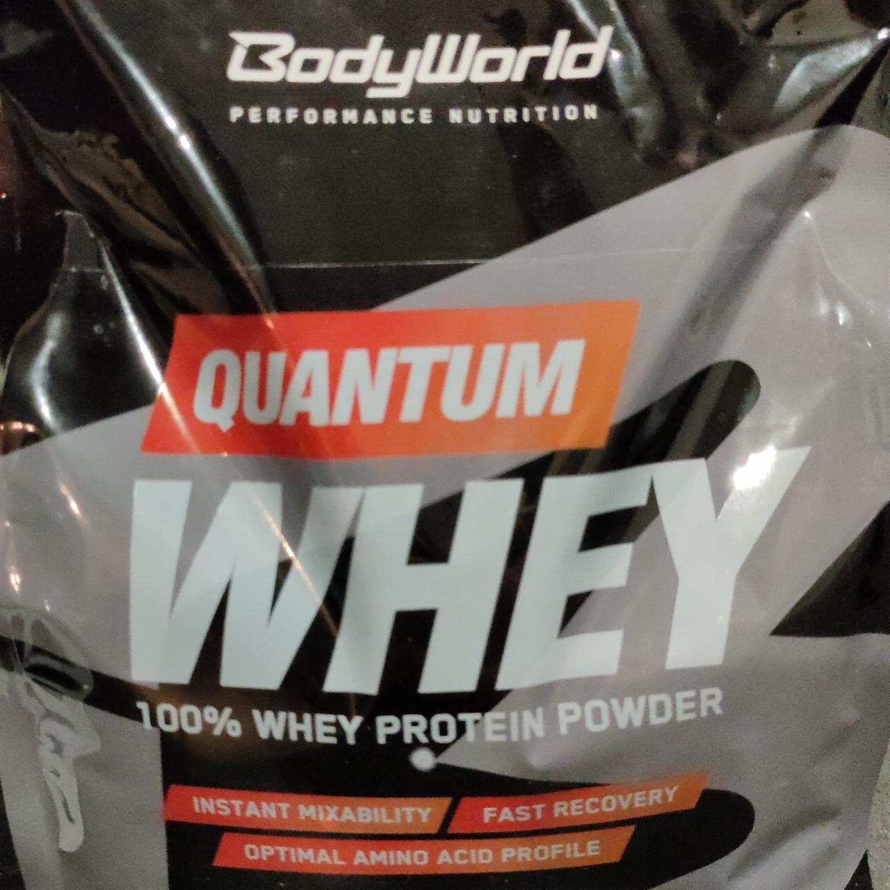Fotografie - Quantum Whey Protein Powder Strawberry BodyWorld