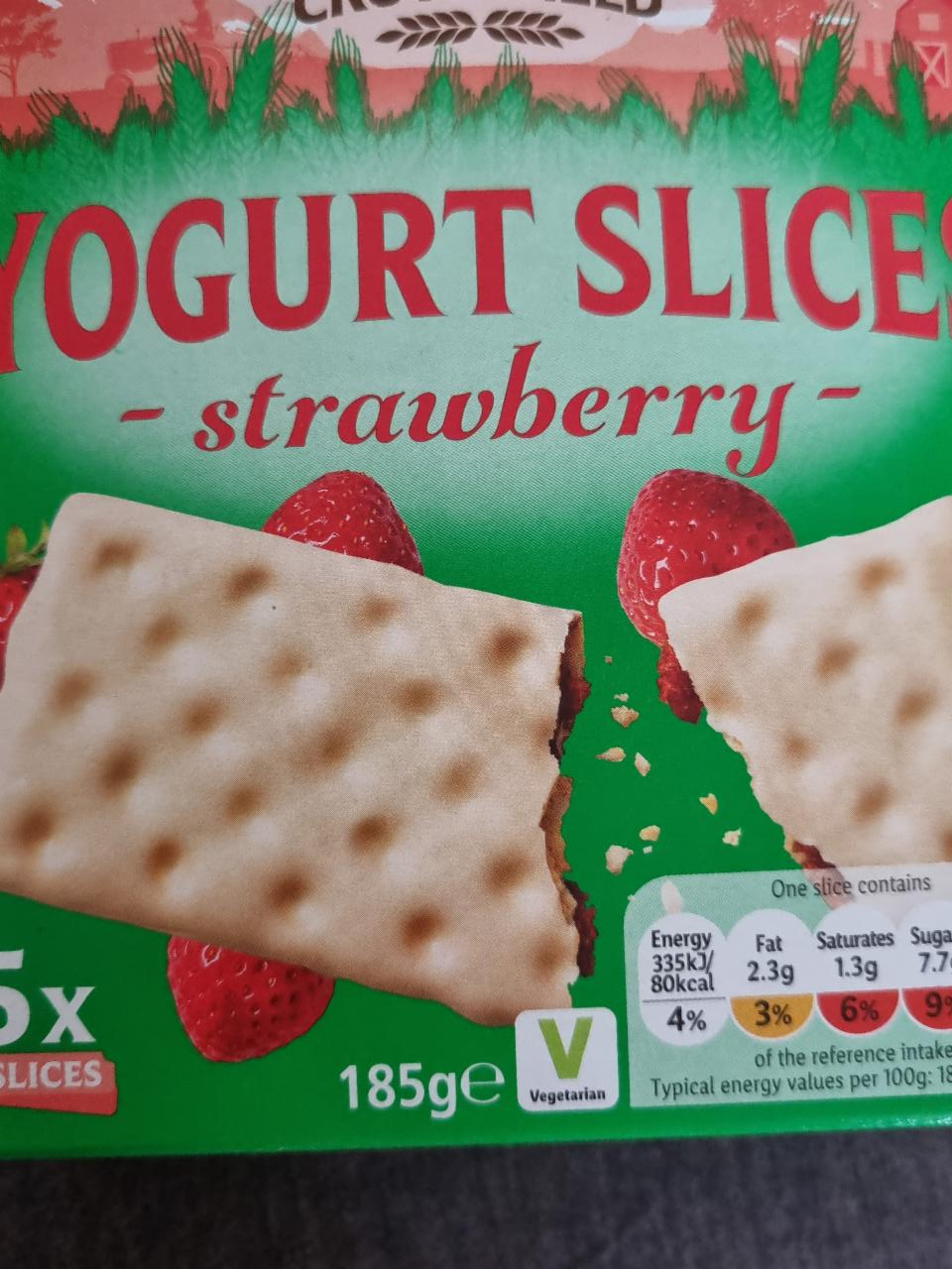 Fotografie - Yogurt slices Strawberry