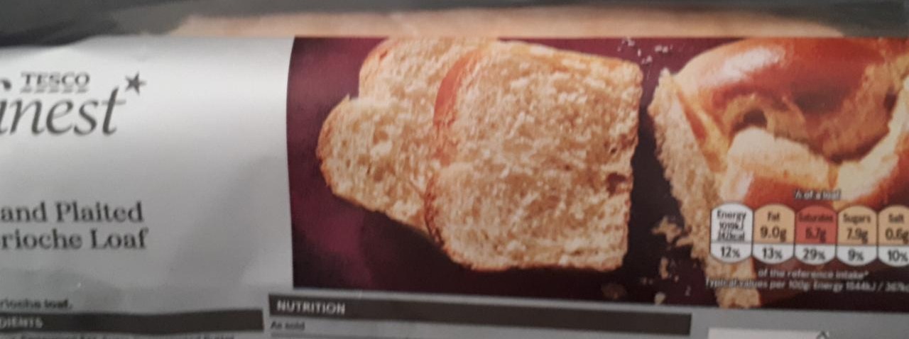 Fotografie - Hand plaited brioche loaf