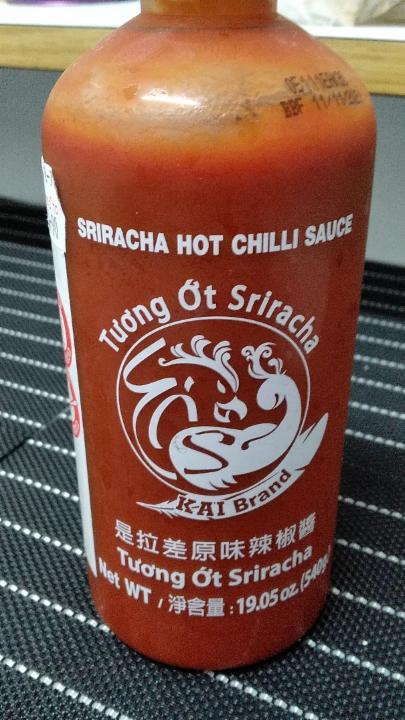 Fotografie - Sriracha hot chilli sauce Kai Brand