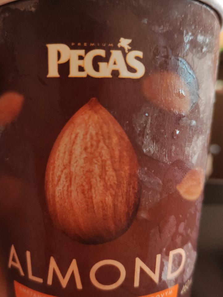 Fotografie - Pegas Almond