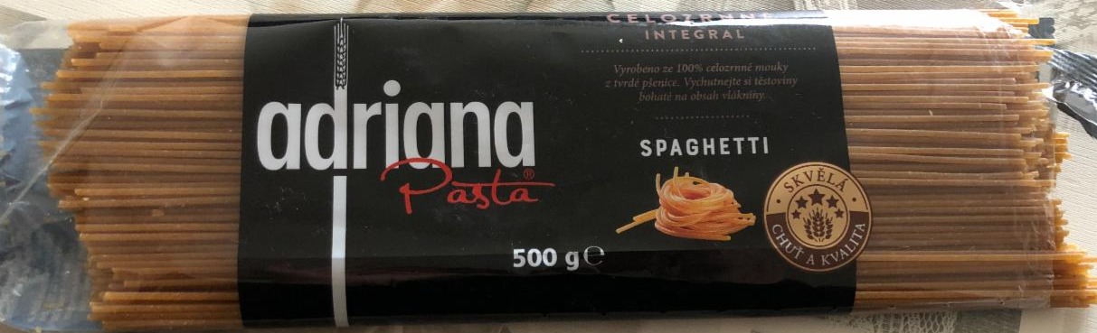 Fotografie - celozrnné špagety Adriana