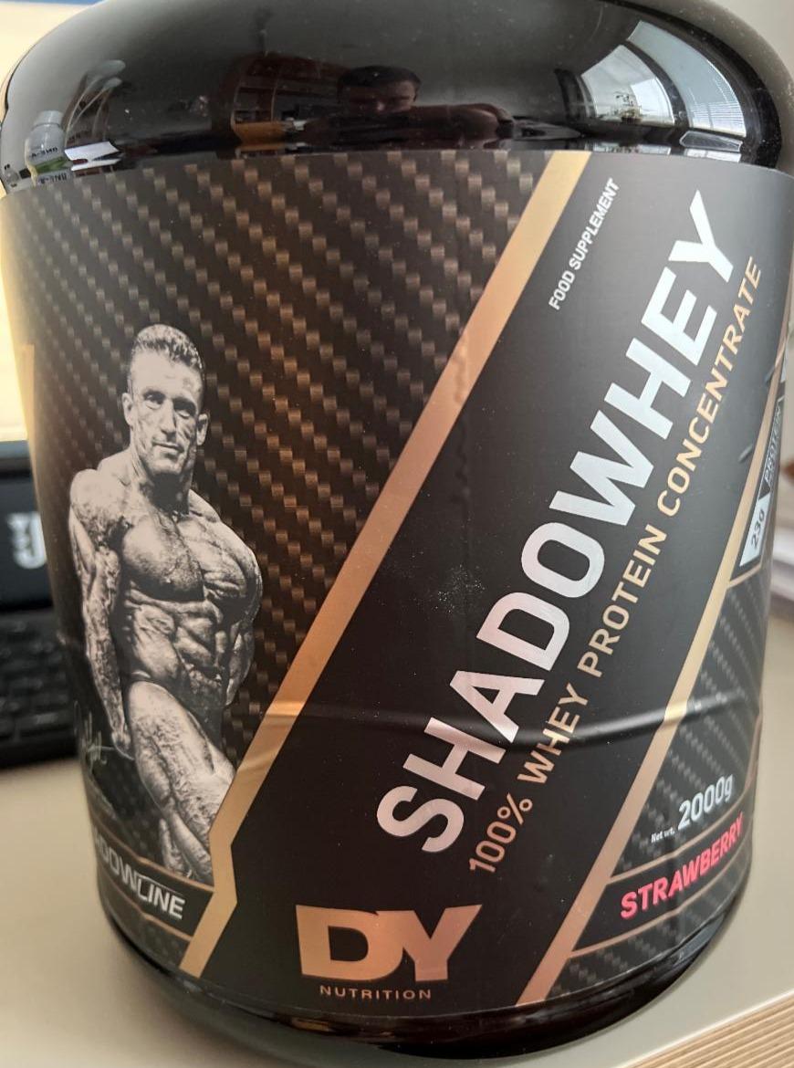Fotografie - Shadowhey 100% Whey protein concentrate Strawberry DY Nutrition
