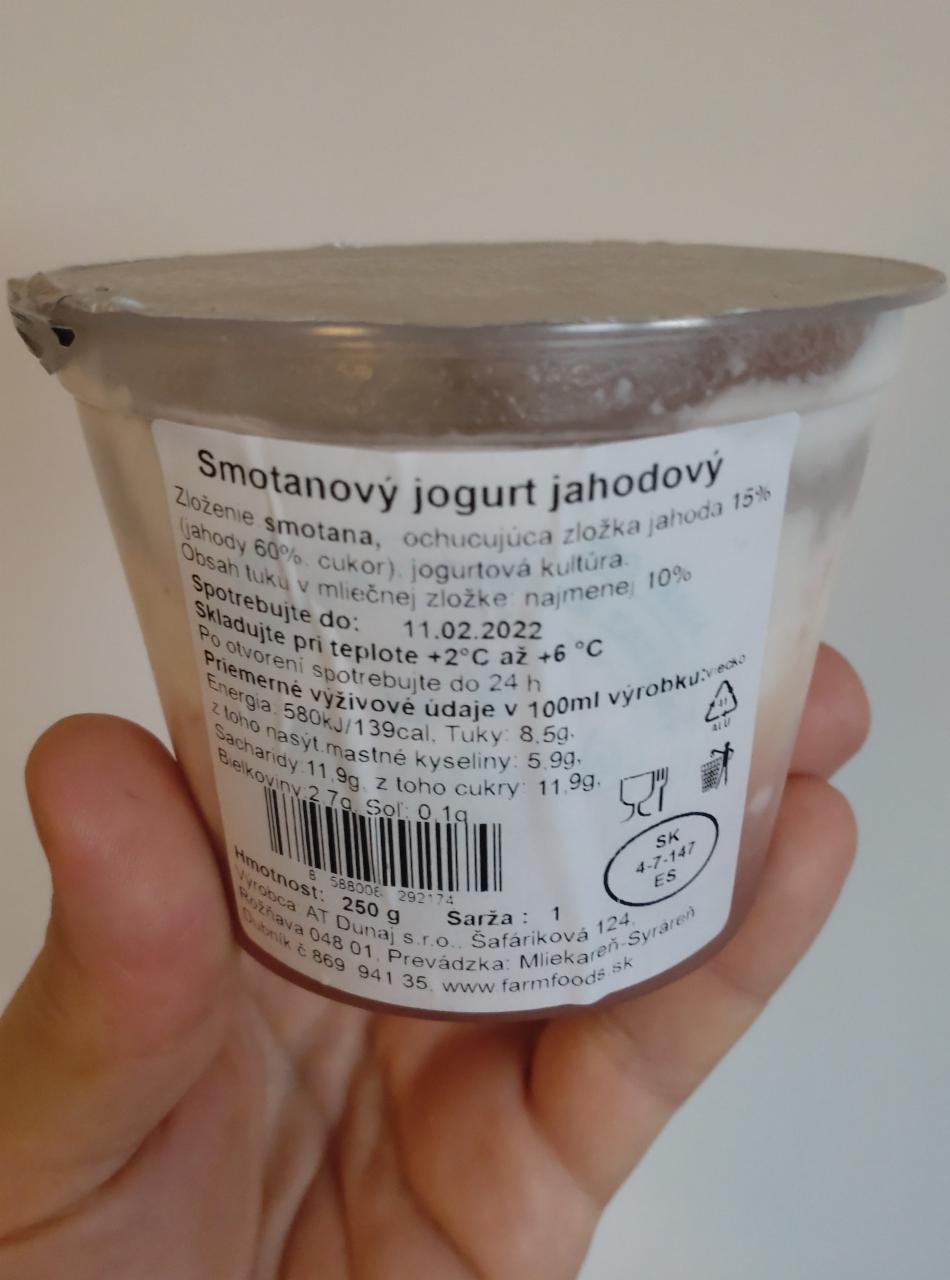 Fotografie - Smotanový jogurt jahodový
