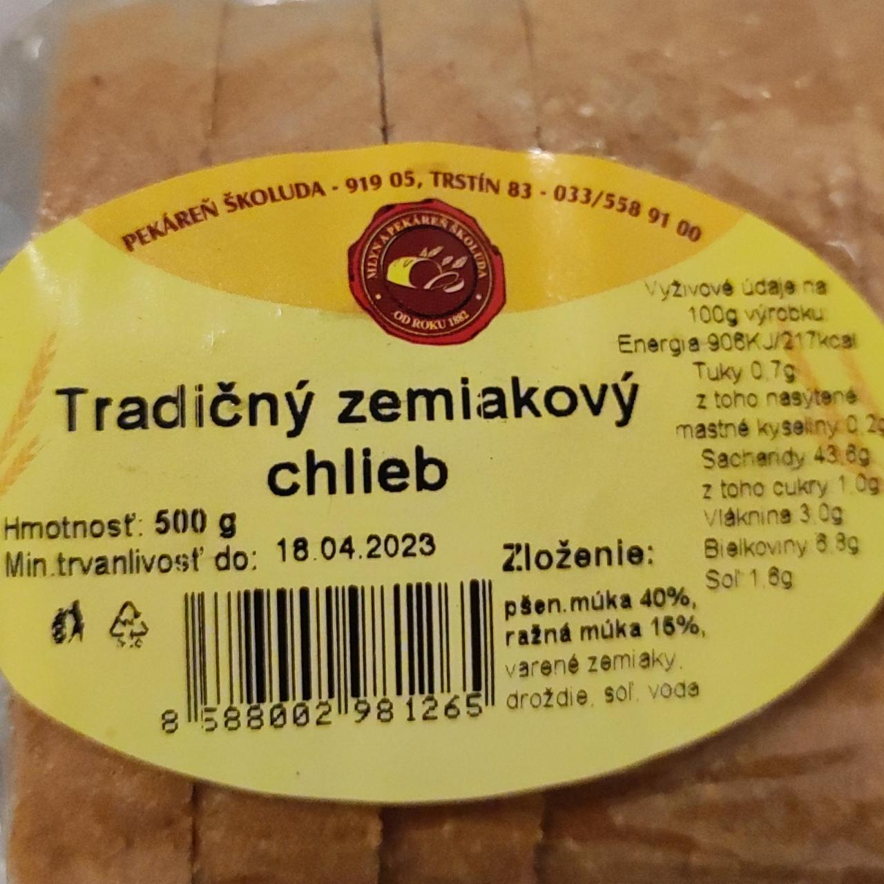 Fotografie - Tradičný zemiakový chlieb Pekáreň Školuda