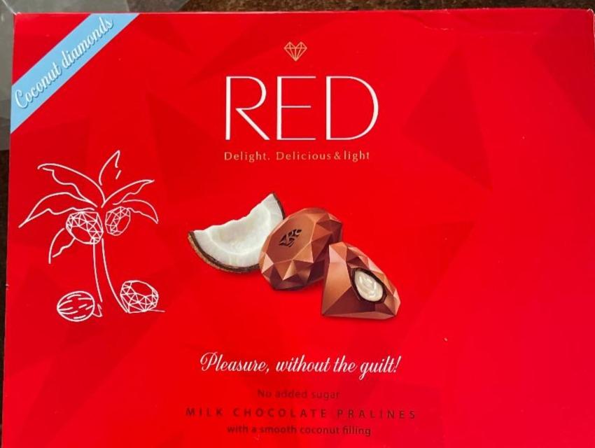 Fotografie - Red Milk chocolate pralines with coconut