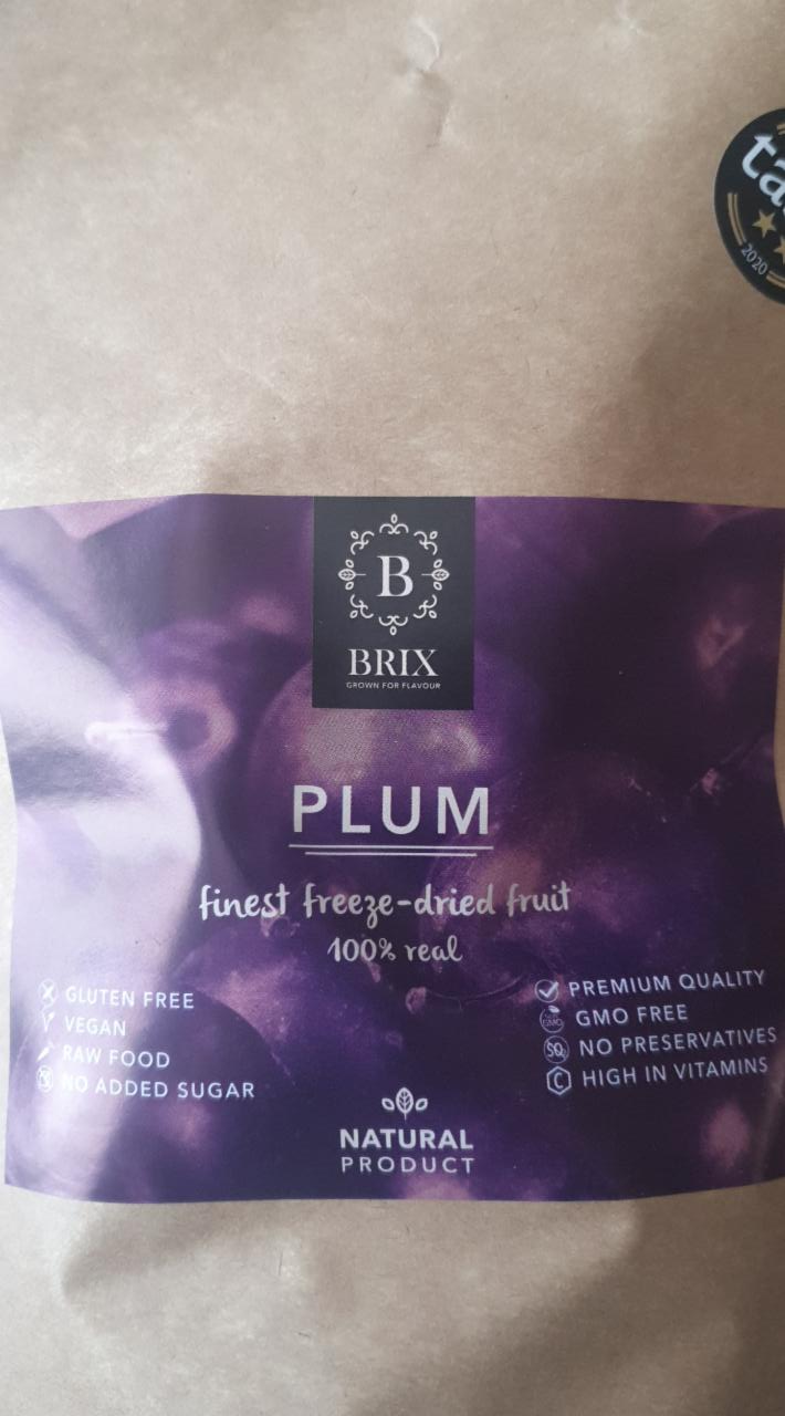 Fotografie - Plum finest freeze - dried fruit Brix