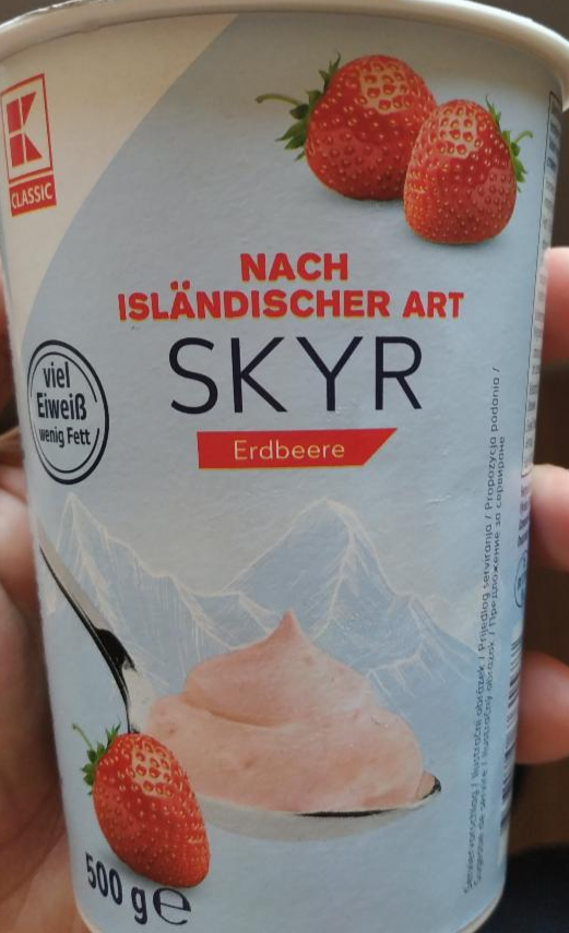 Fotografie - Skyr jahodový K-Classic