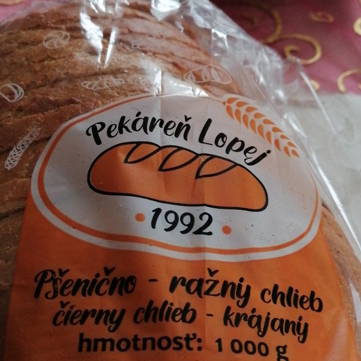 Fotografie - Pšenično - ražný chlieb čierny krájaný Pekáreň Lopej