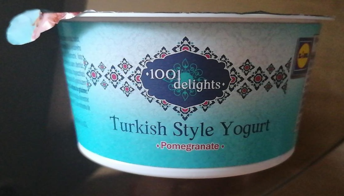 Fotografie - Turkish Style Yogurt Pomegranate 1001 Delights