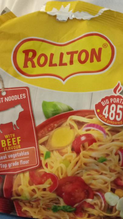 Fotografie - Instant noodles with beef flavour (Instantní nudle s hovězí příchutí) Rollton