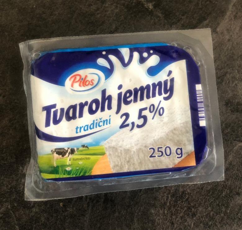 Fotografie - tvaroh jemný tradičný 2,5% tuku Pilos