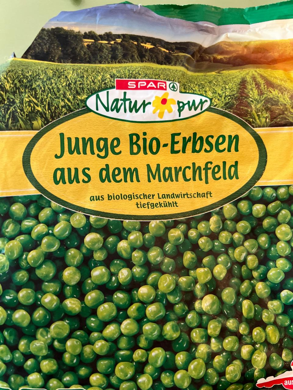 Fotografie - Junge Bio-Erbsen aus dem Marchfeld Spar Natur pur