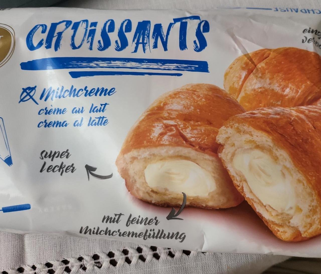 Fotografie - Croisants Milchcreme Finest Bakery