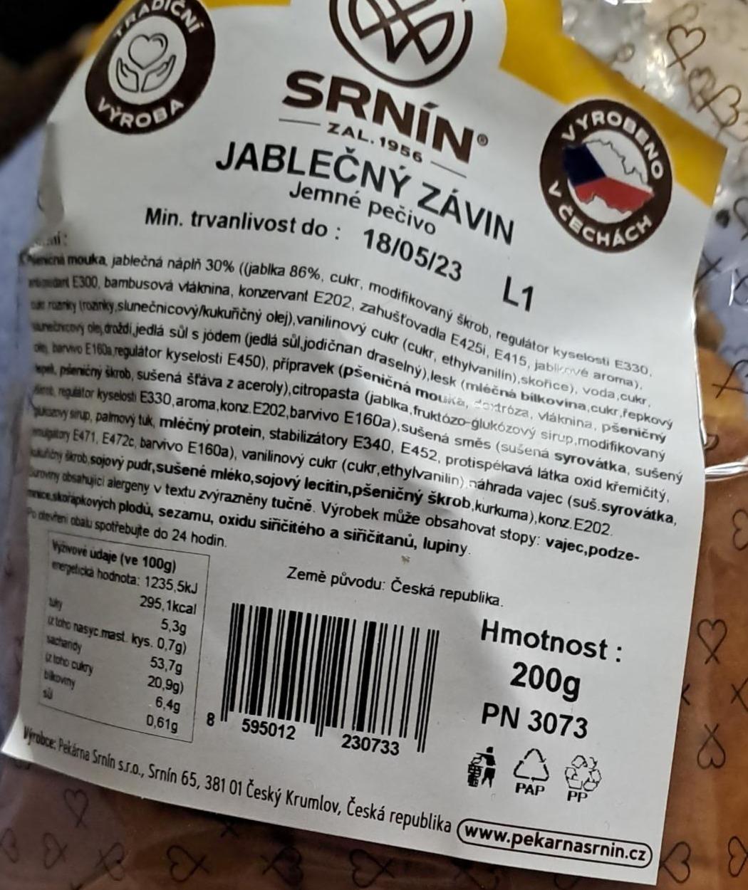 Fotografie - Jablečný závin Srnín