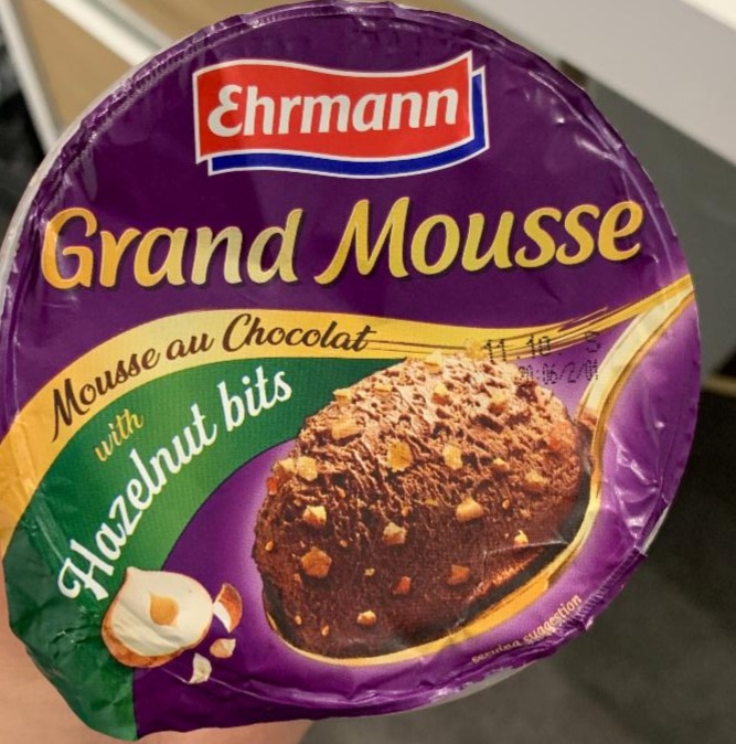 Fotografie - Ehrmann Grand Mousse Chocolat with Hazelnut bits