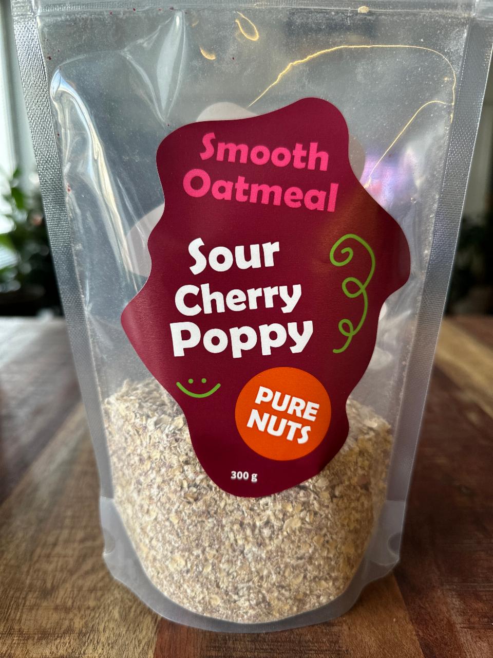 Fotografie - Smooth Oatmeal Sour Cherry Poppy Pure Nuts