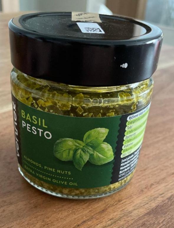 Fotografie - Basil Pesto Venhel