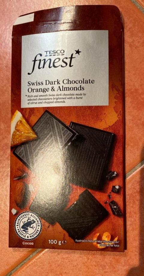 Fotografie - Swiss dark chocolate Orange & almonds Tesco finest