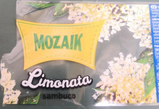 Fotografie - Limonata sambuco Syteny nealkoholicky napoj s bazovou prichutou Mozaik