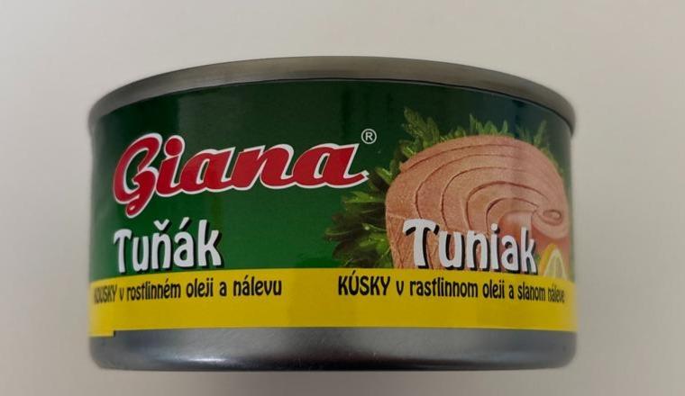 Fotografie - Tuniak kúsky v rastlinnom oleji a slanom náleve Giana
