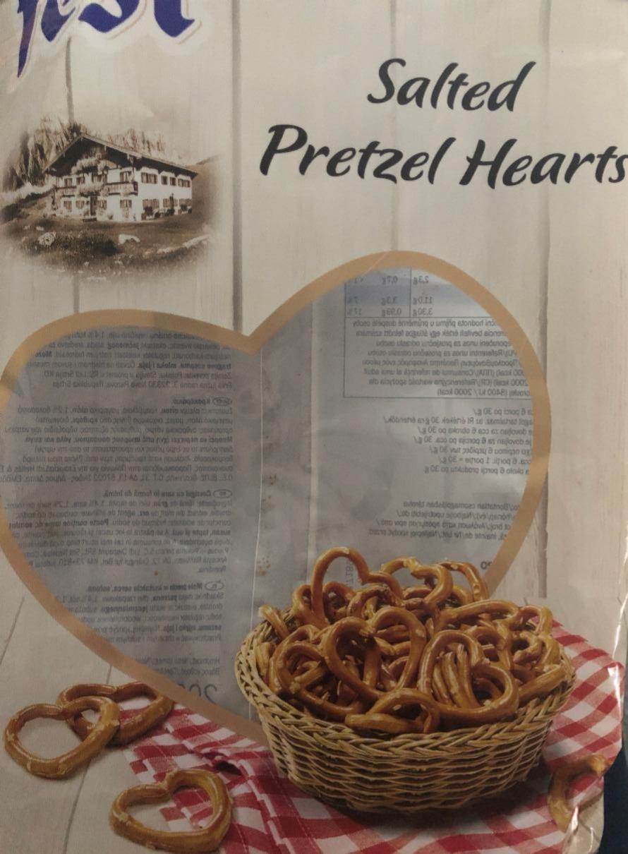 Fotografie - Salted pretzels hearts Alpen fest
