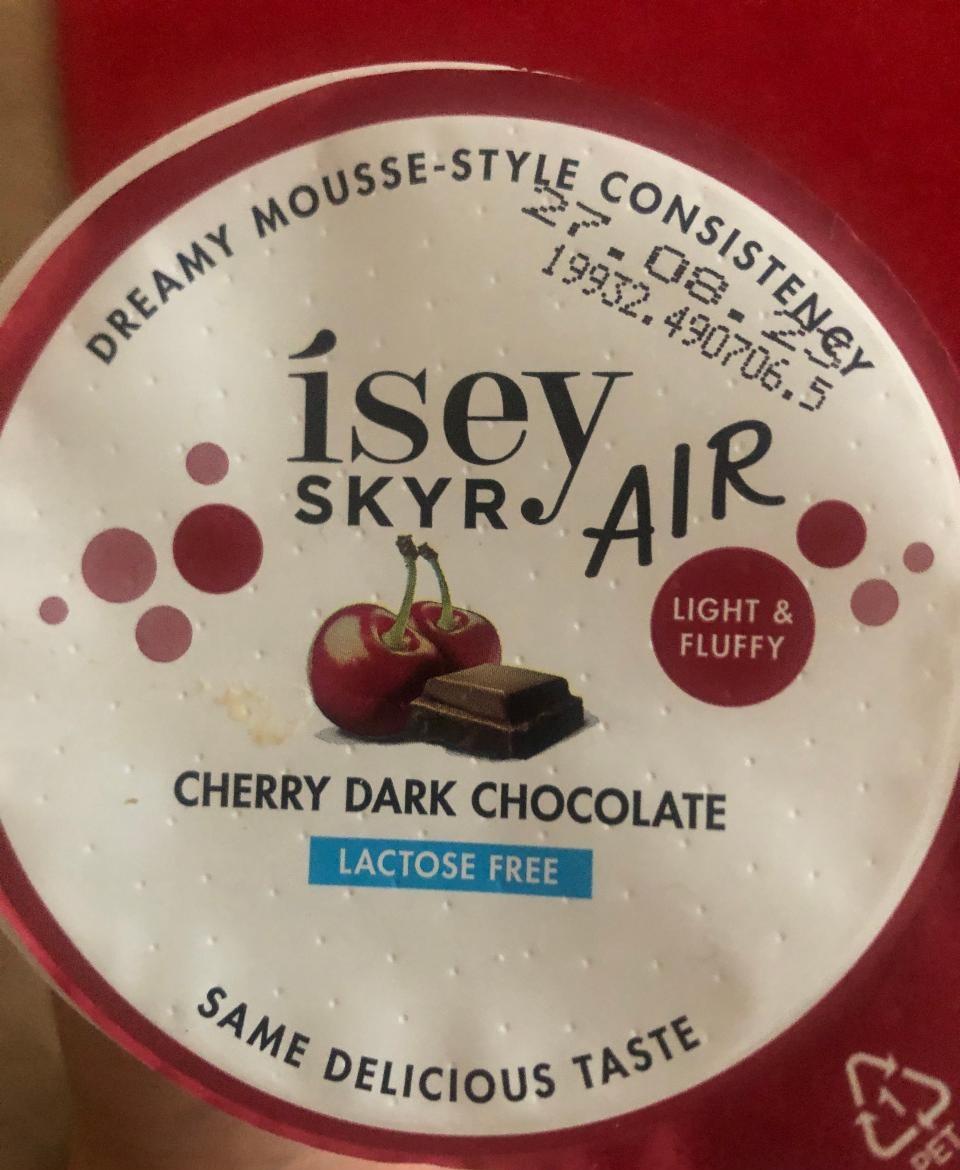 Fotografie - ísey skyr air cherry dark chocolate