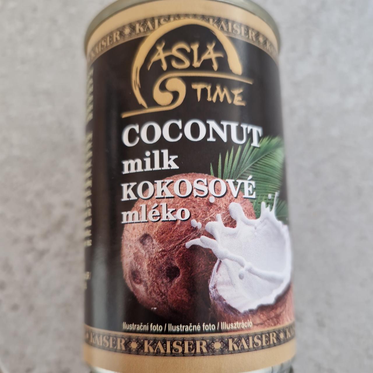 Fotografie - Coconut milk Asia time
