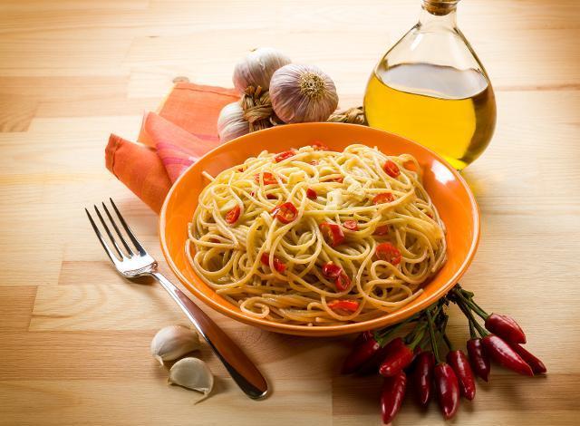 Fotografie - špagety aglio olio e peperoncino
