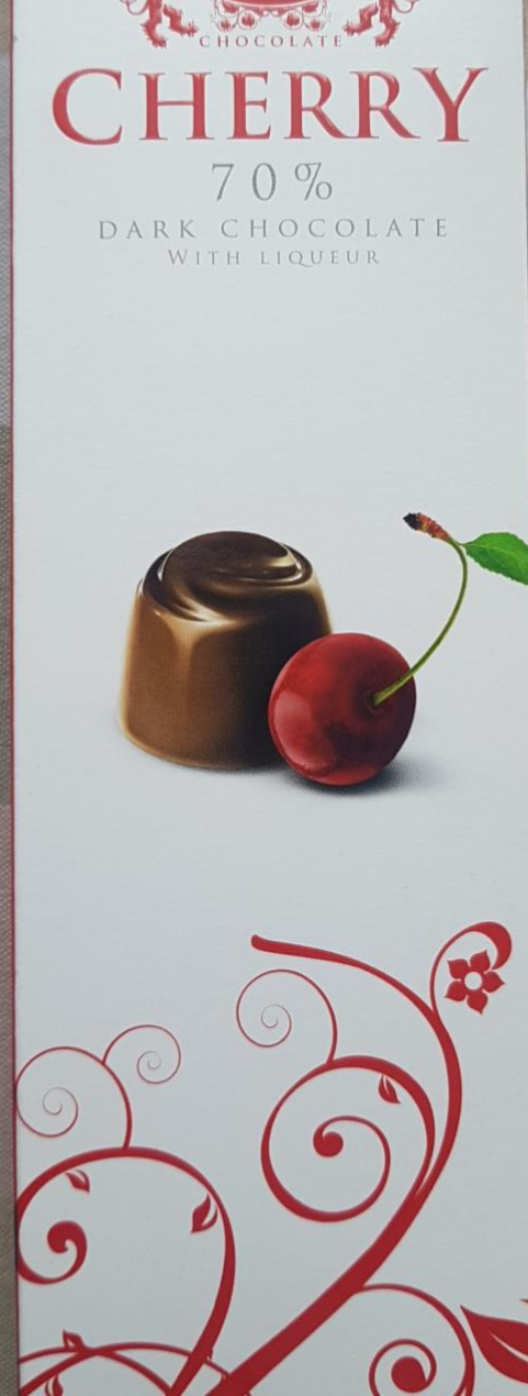 Fotografie - Cherry dark chocolate with liqueur Carla