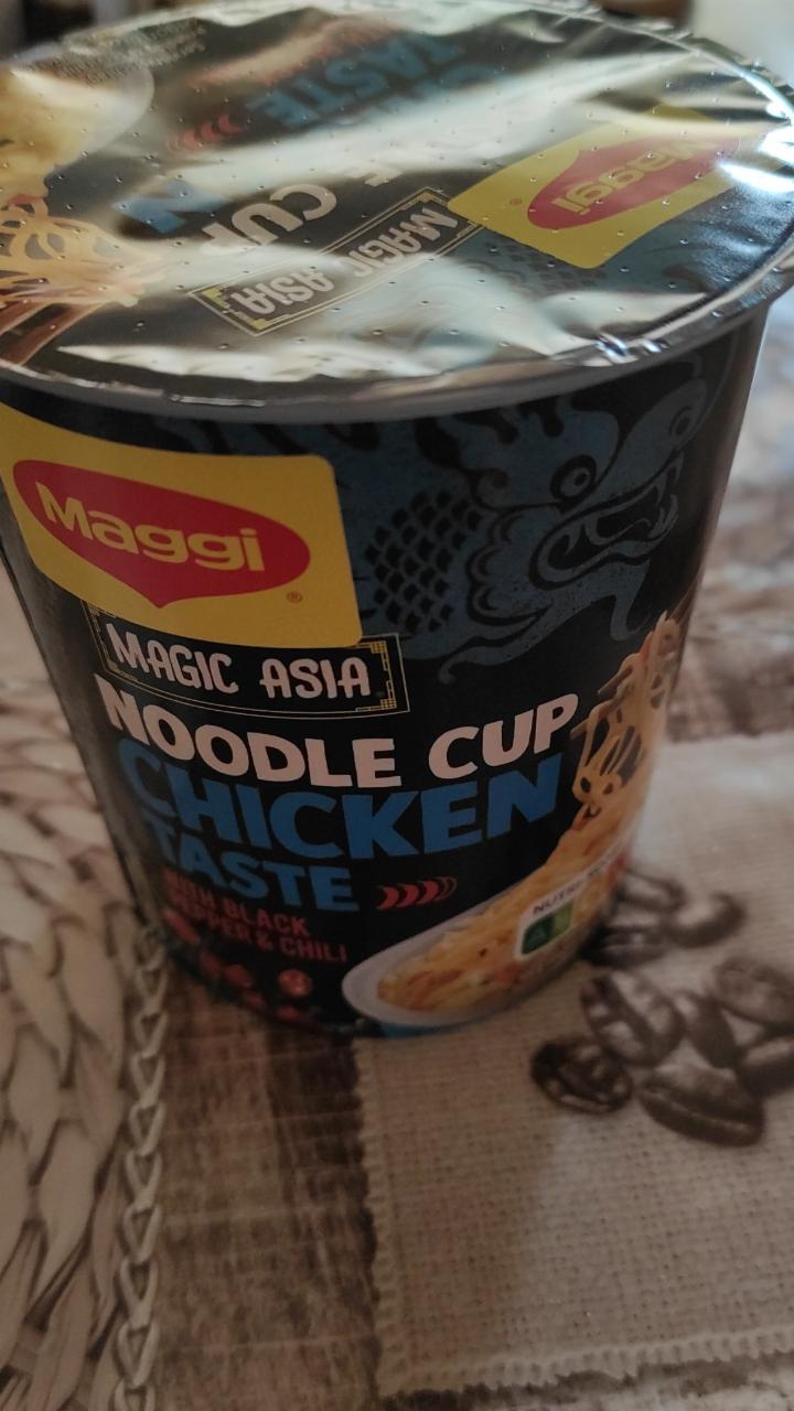 Fotografie - Noodle Cup Chicken Taste with Black Pepper & Chili Maggi
