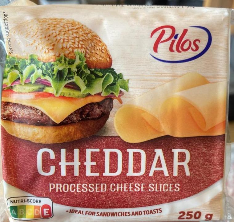 Fotografie - Cheddar processed cheese slices Pilos