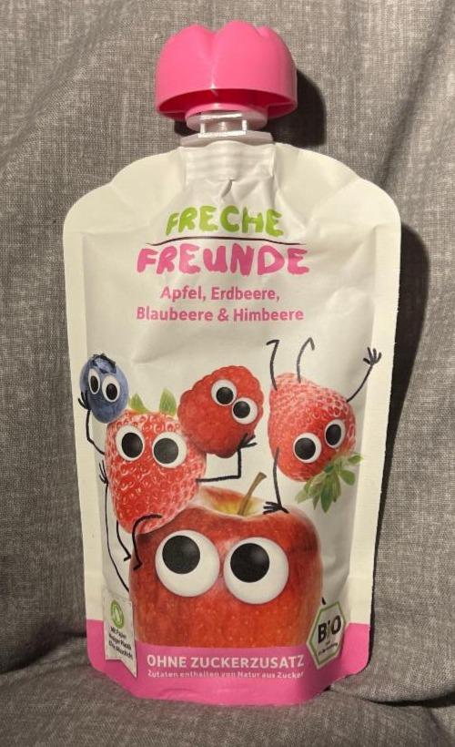 Fotografie - Freche Freunde Apfel, Erdbeere, Blaubeere & Himbeere