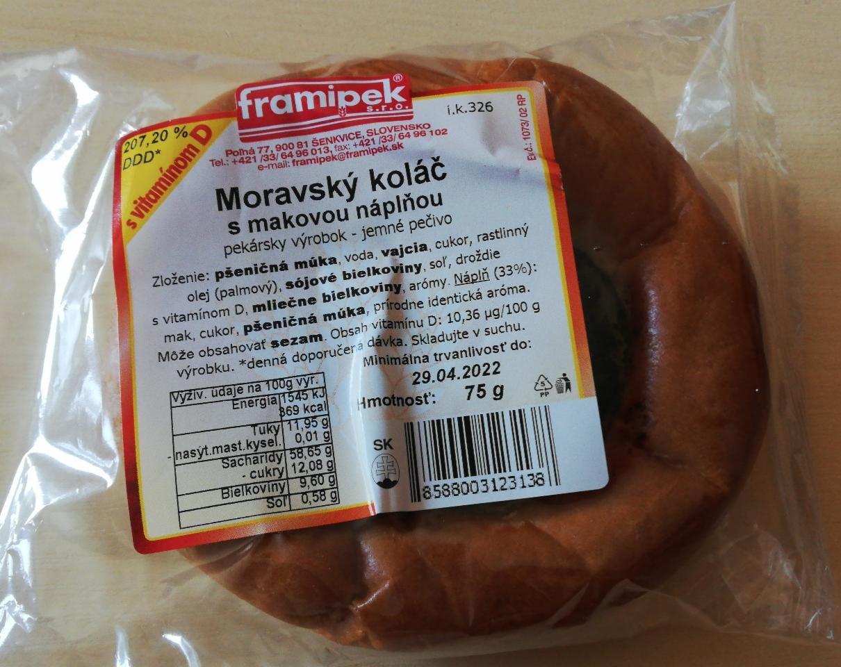 Fotografie - Moravský koláč s makovou náplňou Framipek
